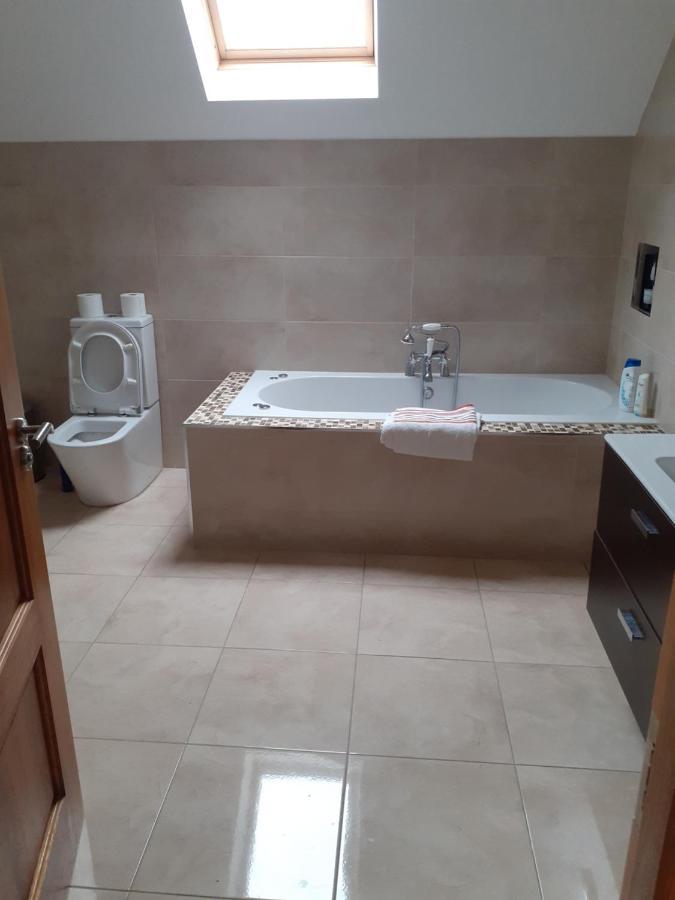 Bedroom No 3 Garden View Nobber المظهر الخارجي الصورة